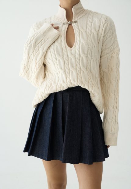 Ecru Front Accessory Detailed Sweater