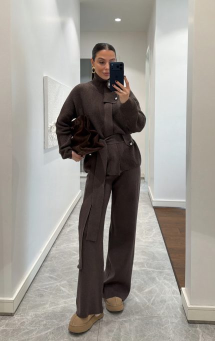 Premium Stand-Up Collar Belted Knitwear Brown Set