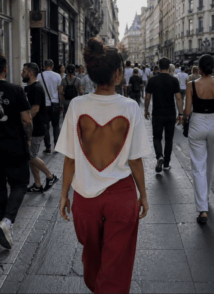 Amore T-shirt White With Open Heart On Back